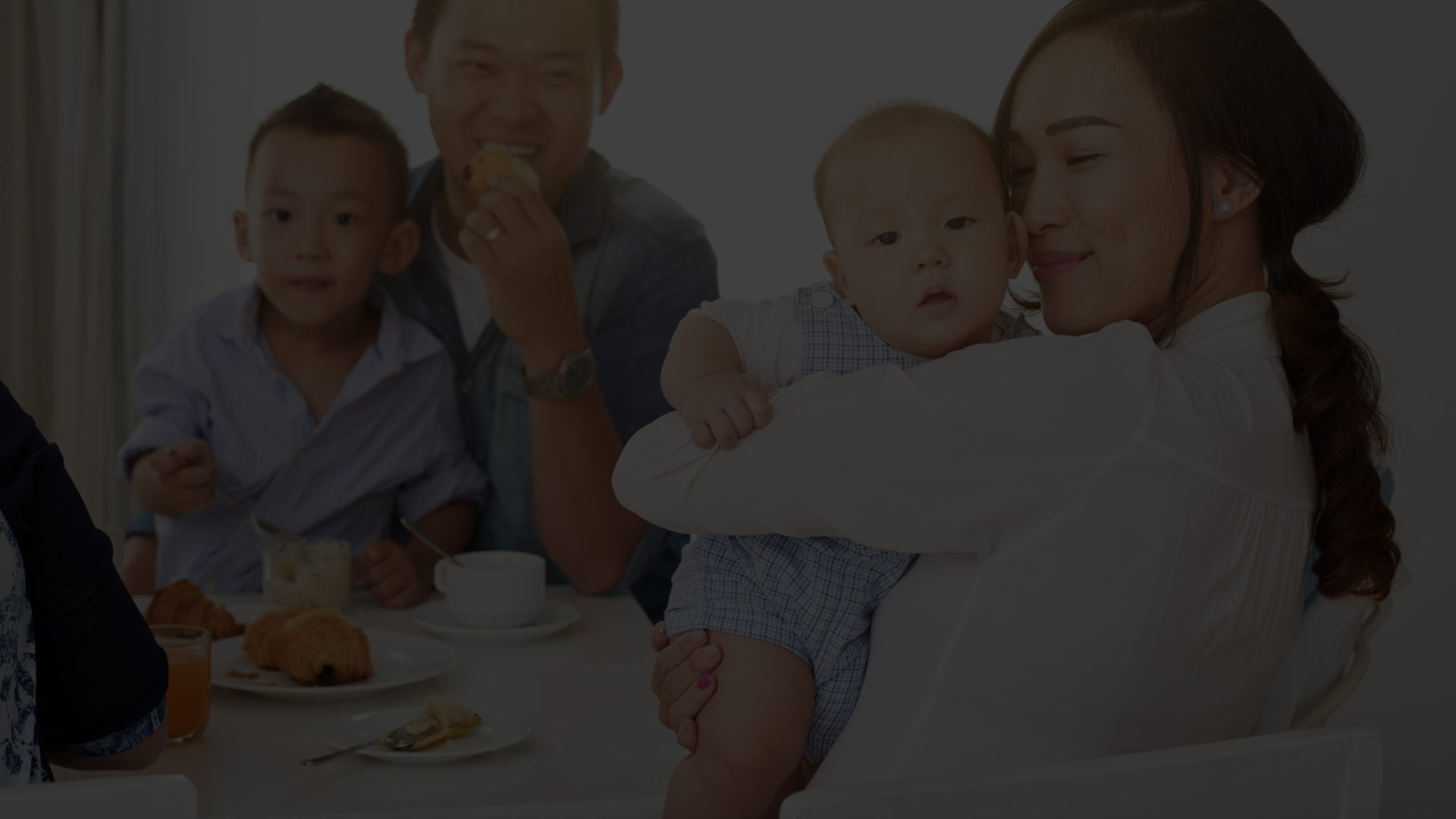 Blog | All About COPALCLEAR®: The Protective Coating on Your Marble Dining Table