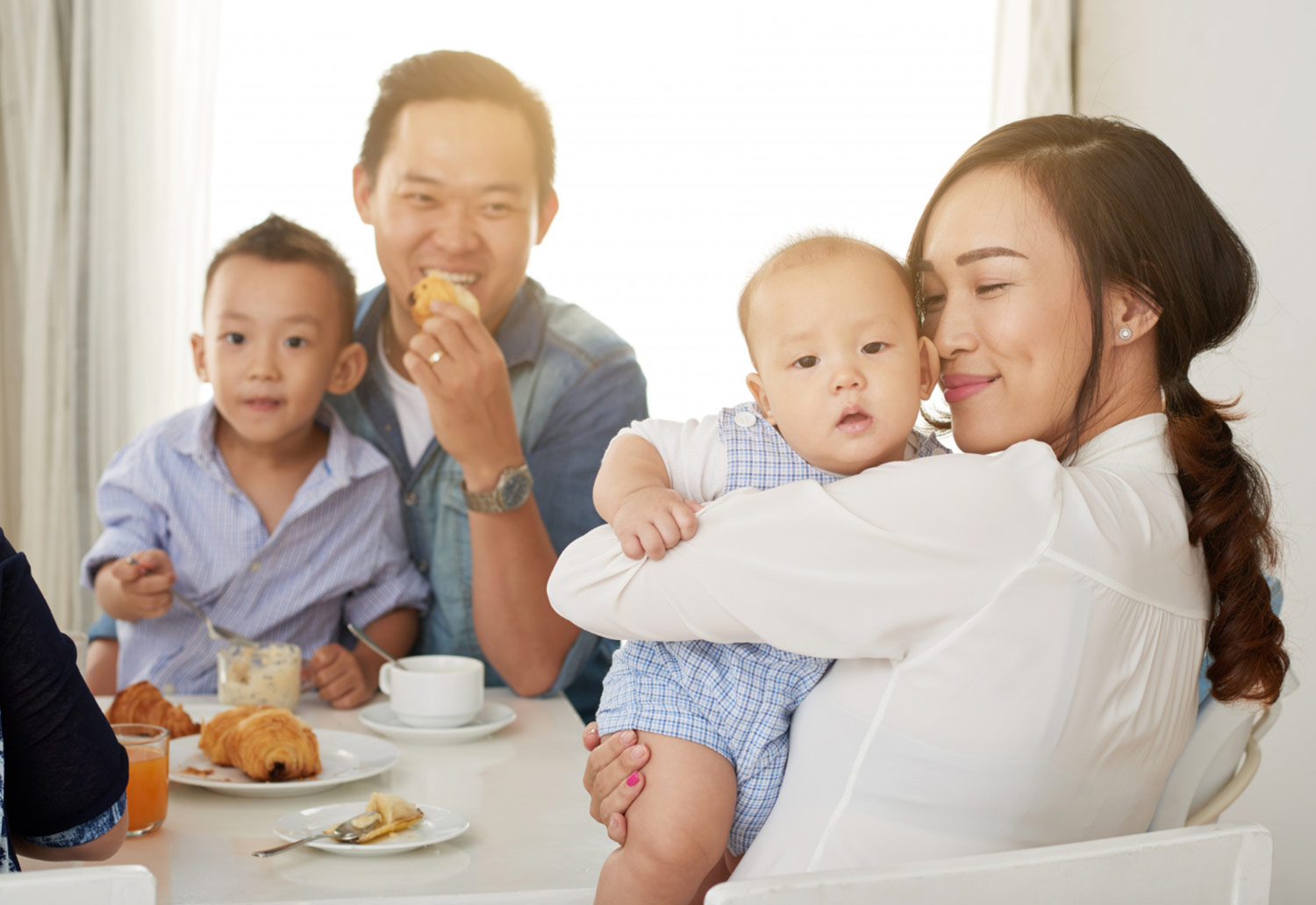 April 2025 - Marblelous Blogs - Are Natural Stone Dining Tables Suitable for Families with Kids?